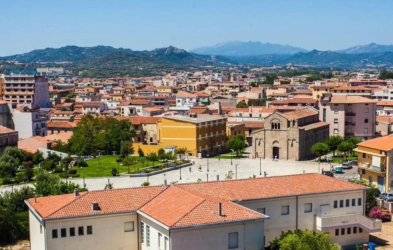 Klodge - Rita Apartments Olbia